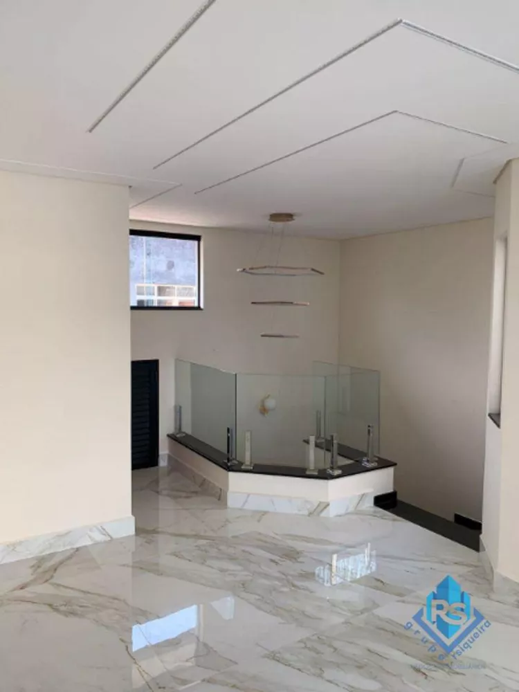 Sobrado à venda com 3 quartos, 210m² - Foto 4