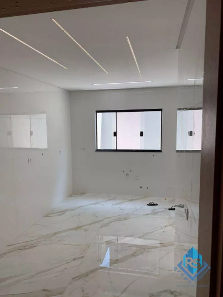 Sobrado à venda com 3 quartos, 210m² - Foto 3