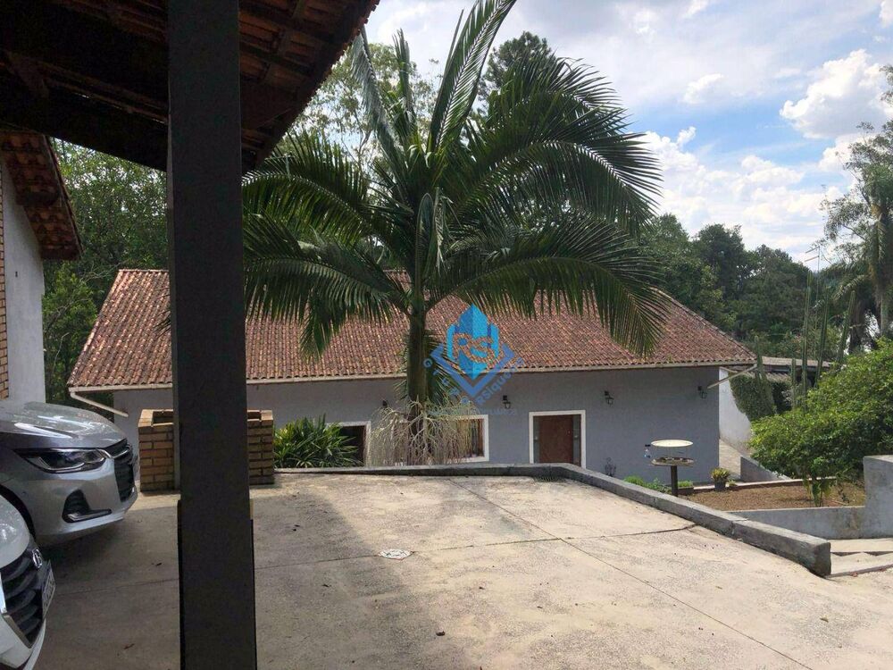 Chácara, 3 quartos, 1130 m² - Foto 1