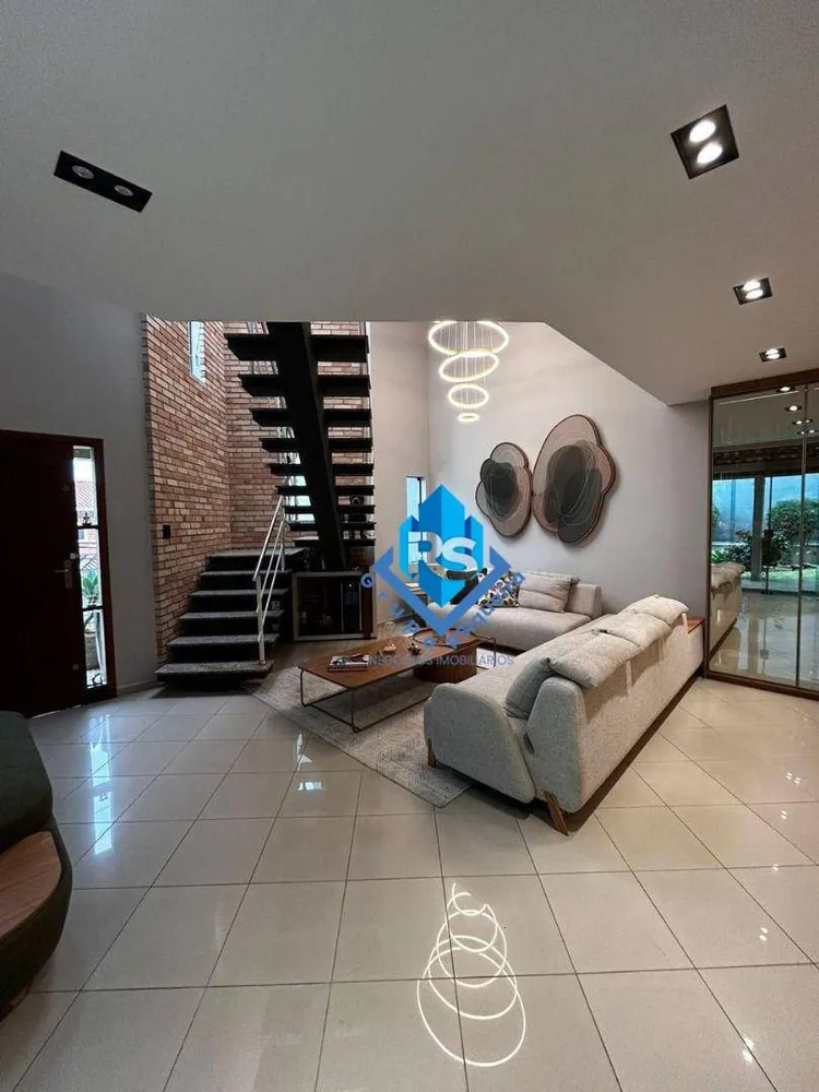 Sobrado, 3 quartos, 295 m² - Foto 2