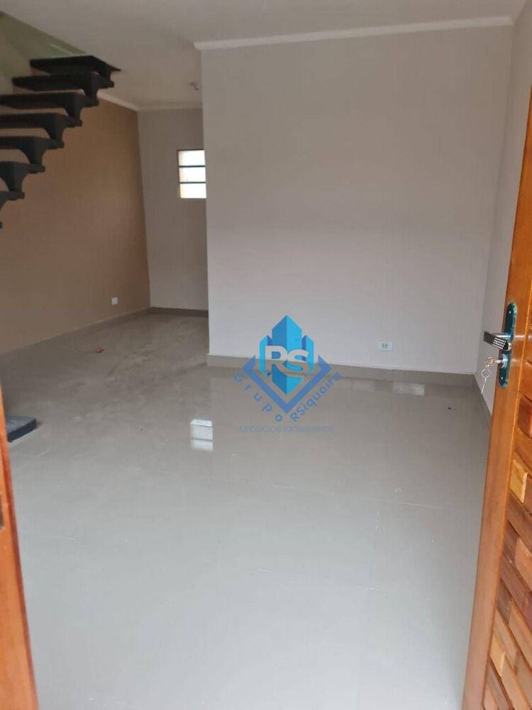 Sobrado à venda e aluguel com 2 quartos, 60m² - Foto 3