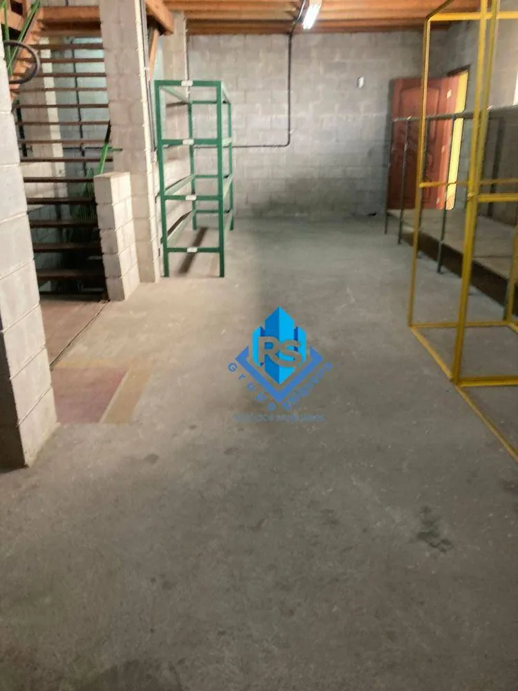 Depósito-Galpão, 1050 m² - Foto 2
