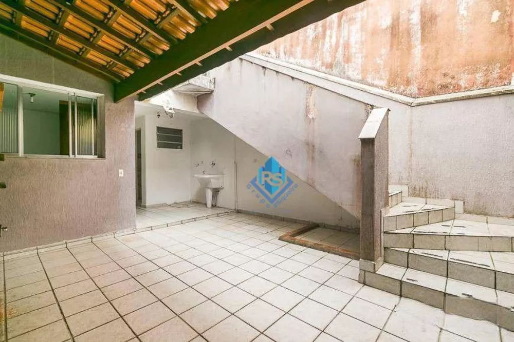 Sobrado à venda com 2 quartos, 160m² - Foto 2