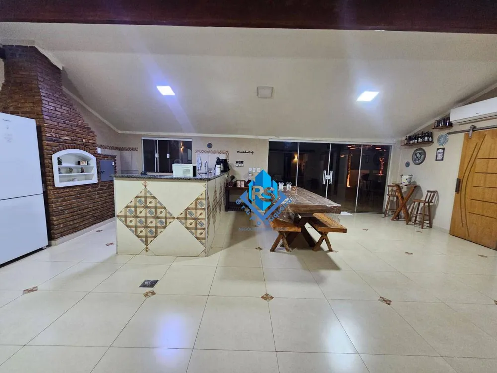 Casa, 3 quartos, 260 m² - Foto 3