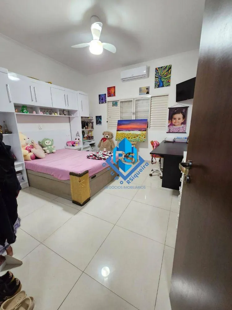 Casa, 3 quartos, 260 m² - Foto 12