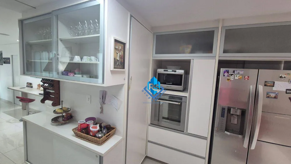 Apartamento, 3 quartos, 150 m² - Foto 1