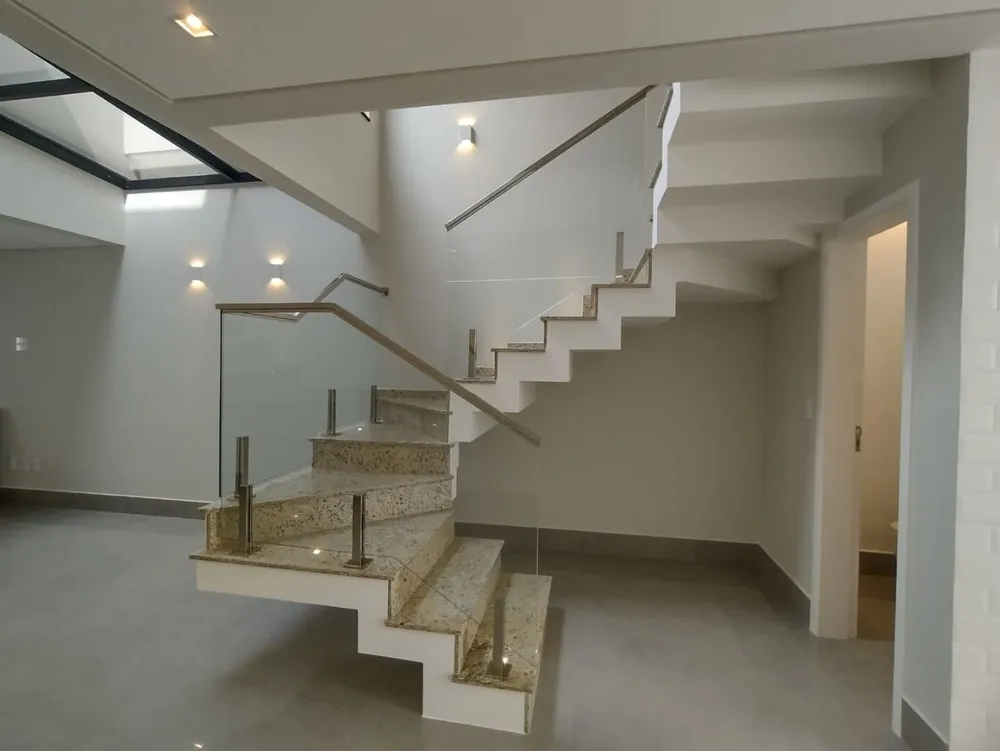 Sobrado, 3 quartos, 200 m² - Foto 2
