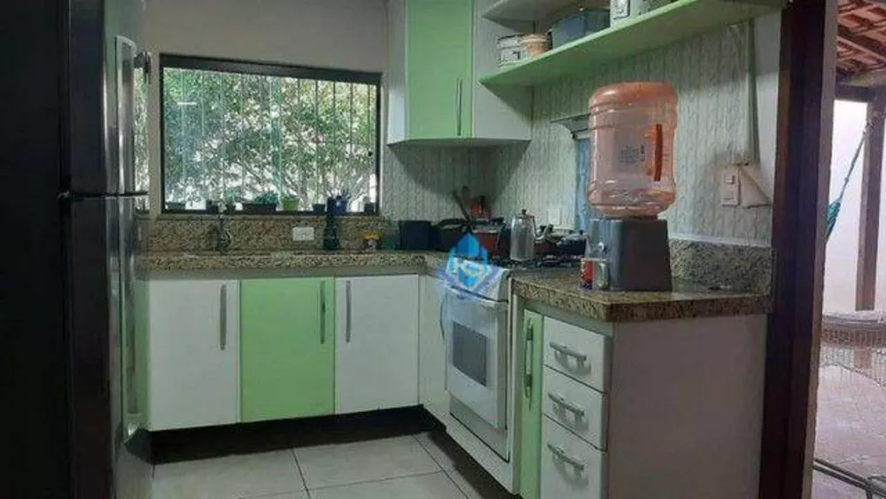 Sobrado à venda com 3 quartos, 262m² - Foto 8