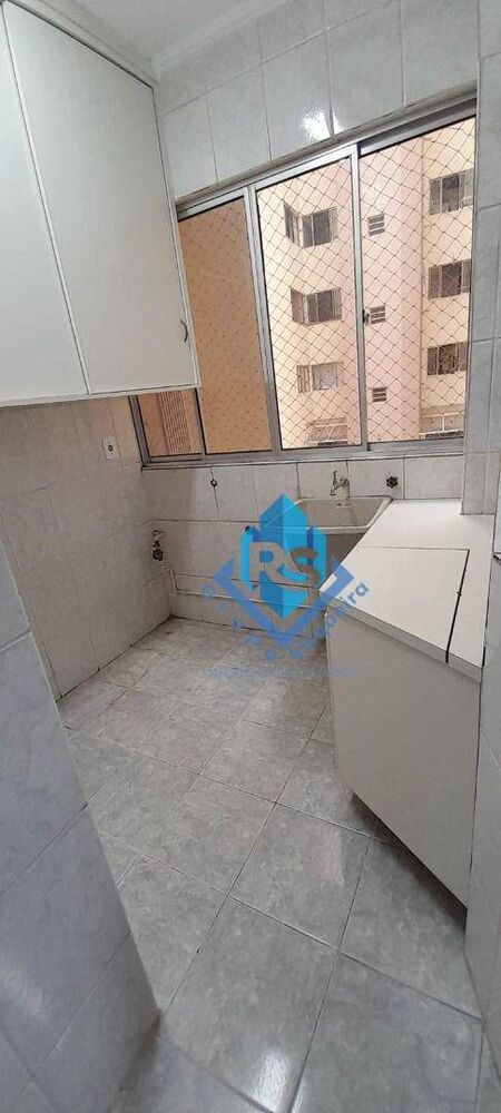 Apartamento à venda com 2 quartos, 68m² - Foto 4