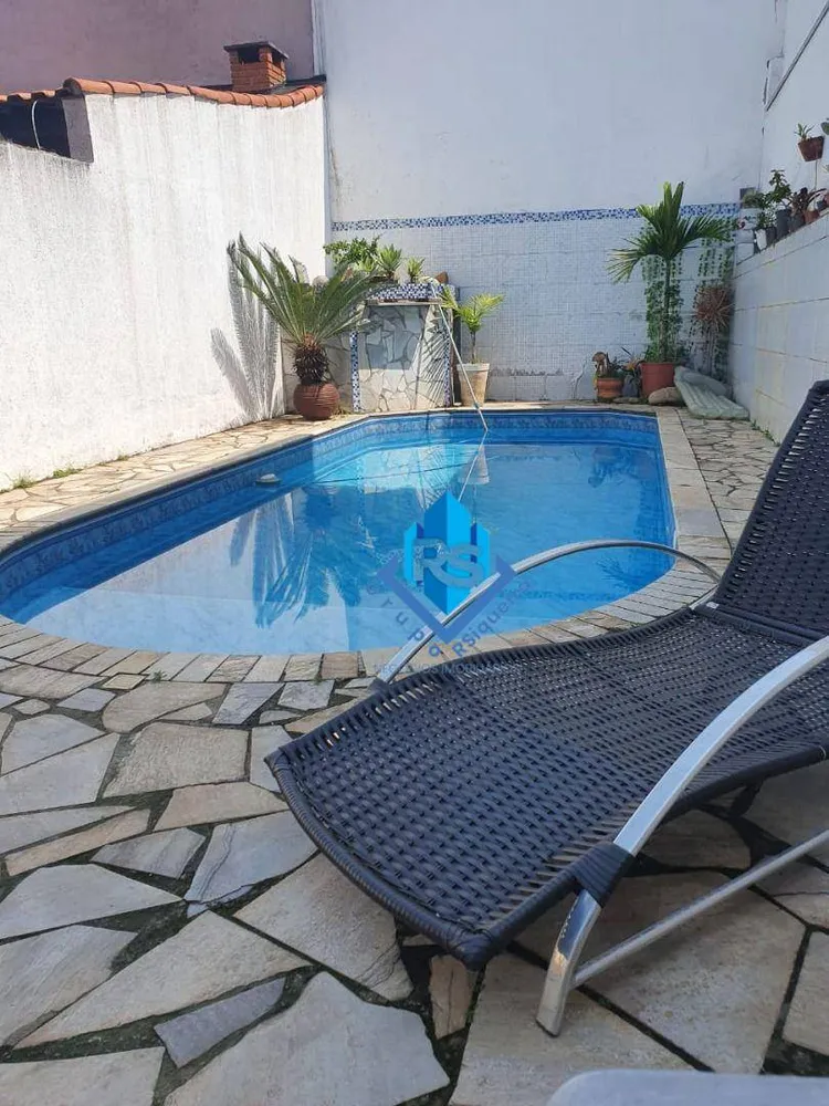 Sobrado, 3 quartos, 200 m² - Foto 1