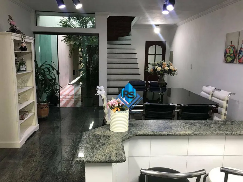 Sobrado, 3 quartos, 200 m² - Foto 4