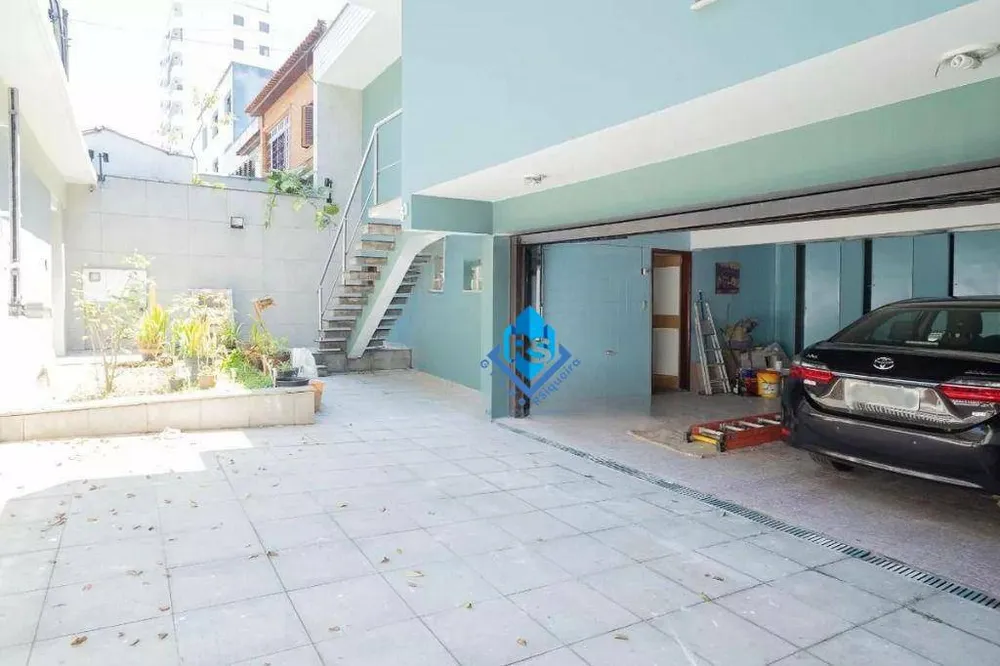 Sobrado, 3 quartos, 239 m² - Foto 1