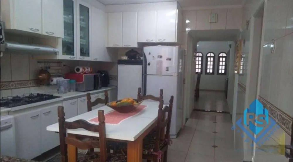 Casa, 3 quartos, 243 m² - Foto 12