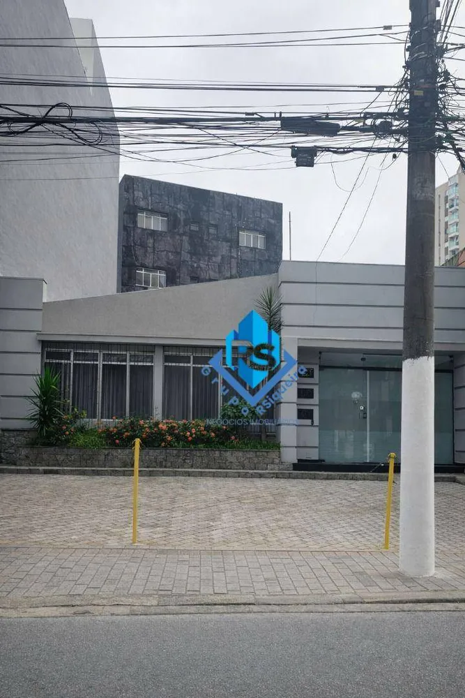 Casa, 6 quartos, 250 m² - Foto 1