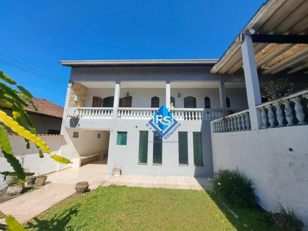 Chácara, 4 quartos, 852 m² - Foto 1