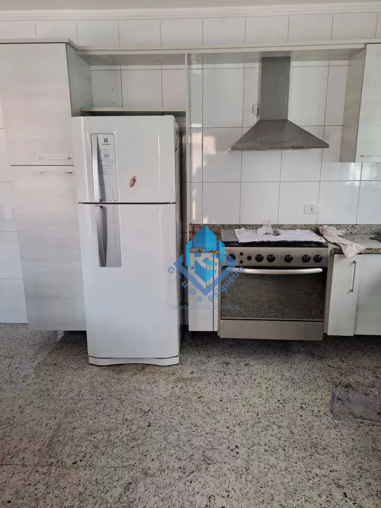 Sobrado para alugar com 5 quartos, 385m² - Foto 7