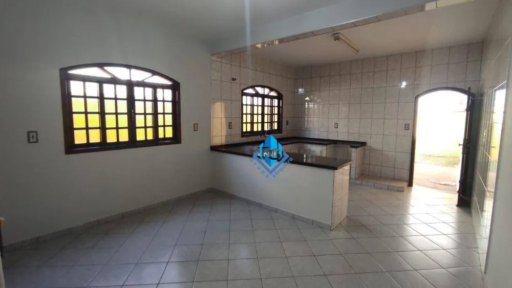 Sobrado, 3 quartos, 280 m² - Foto 2