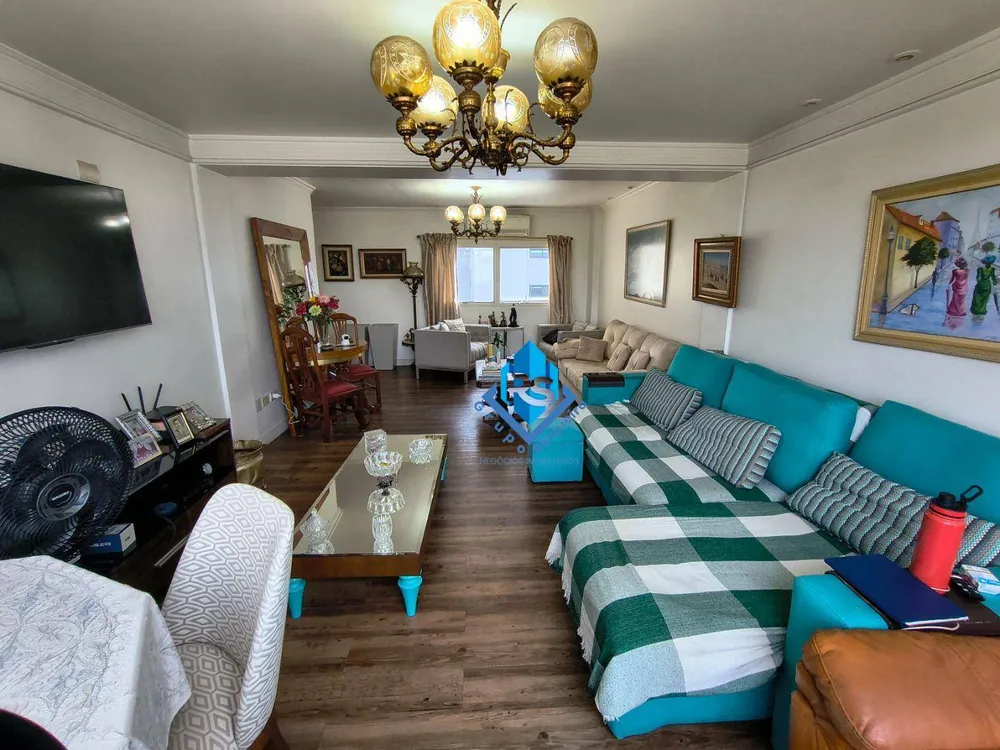 Apartamento, 3 quartos, 211 m² - Foto 1