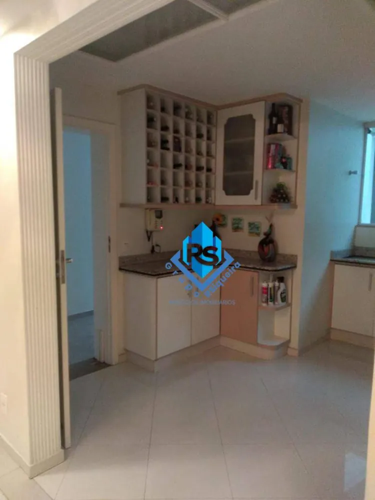 Sobrado, 3 quartos, 318 m² - Foto 1