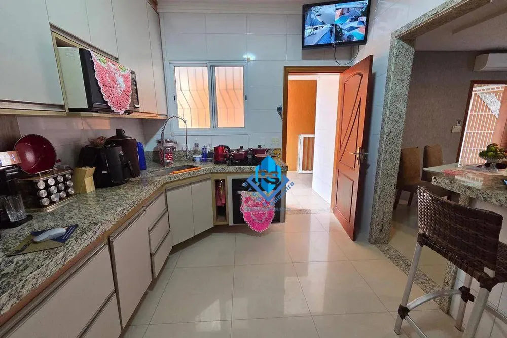 Casa, 3 quartos, 290 m² - Foto 8