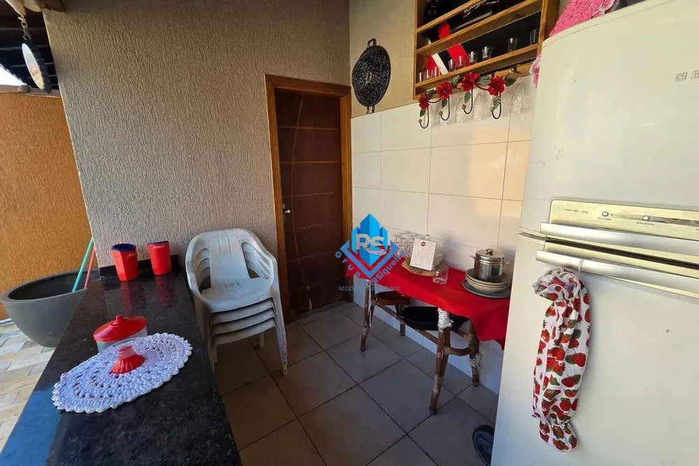 Casa, 3 quartos, 290 m² - Foto 4