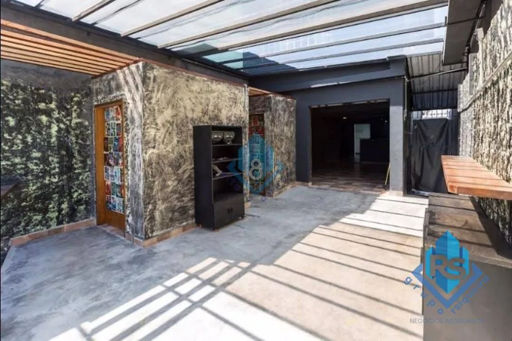 Sobrado à venda com 3 quartos, 132m² - Foto 1