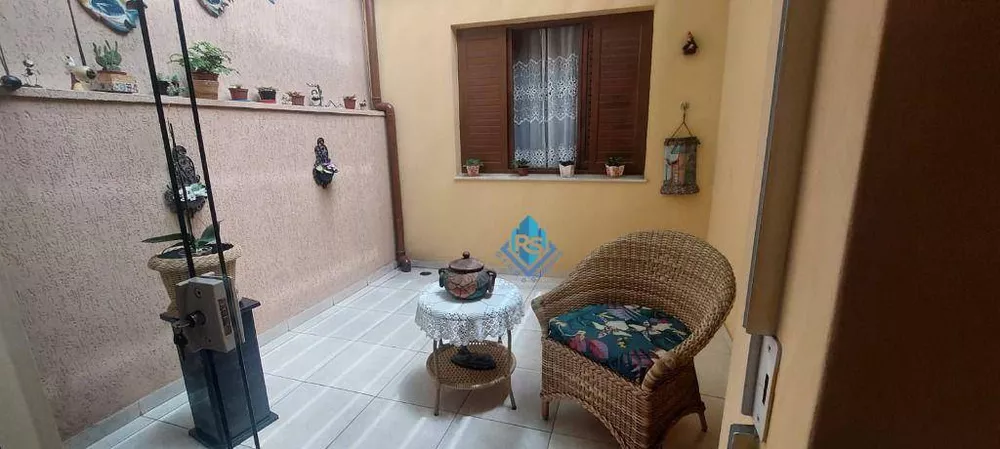 Casa à venda com 3 quartos, 206m² - Foto 8