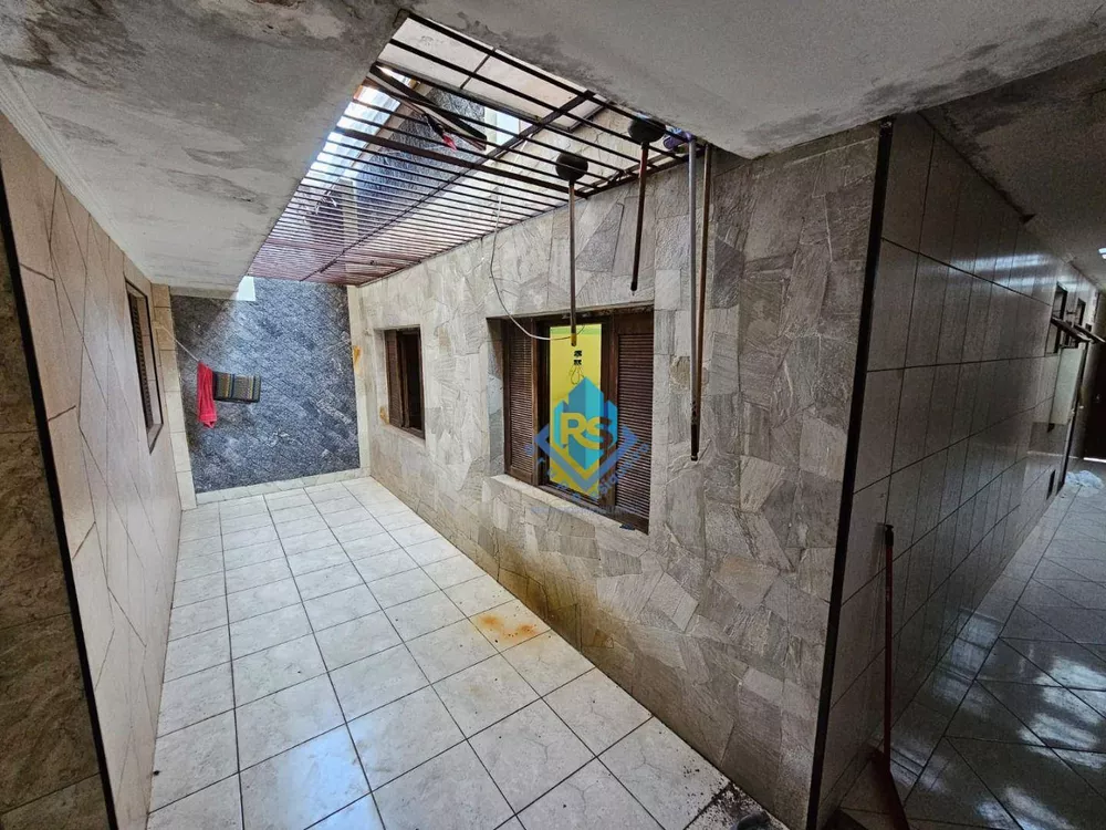 Sobrado à venda com 2 quartos, 200m² - Foto 8