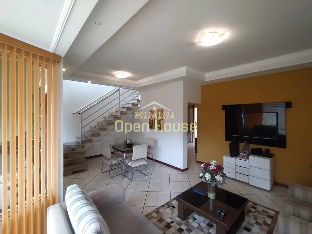 Casa, 3 quartos, 200 m² - Foto 6