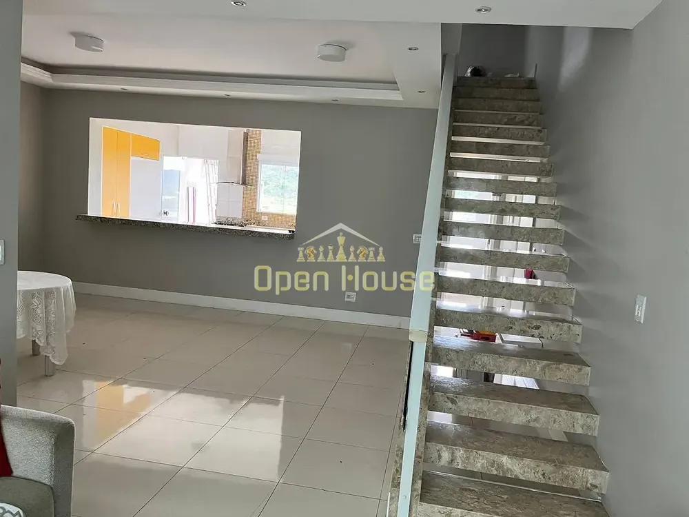 Casa, 3 quartos, 240 m² - Foto 47