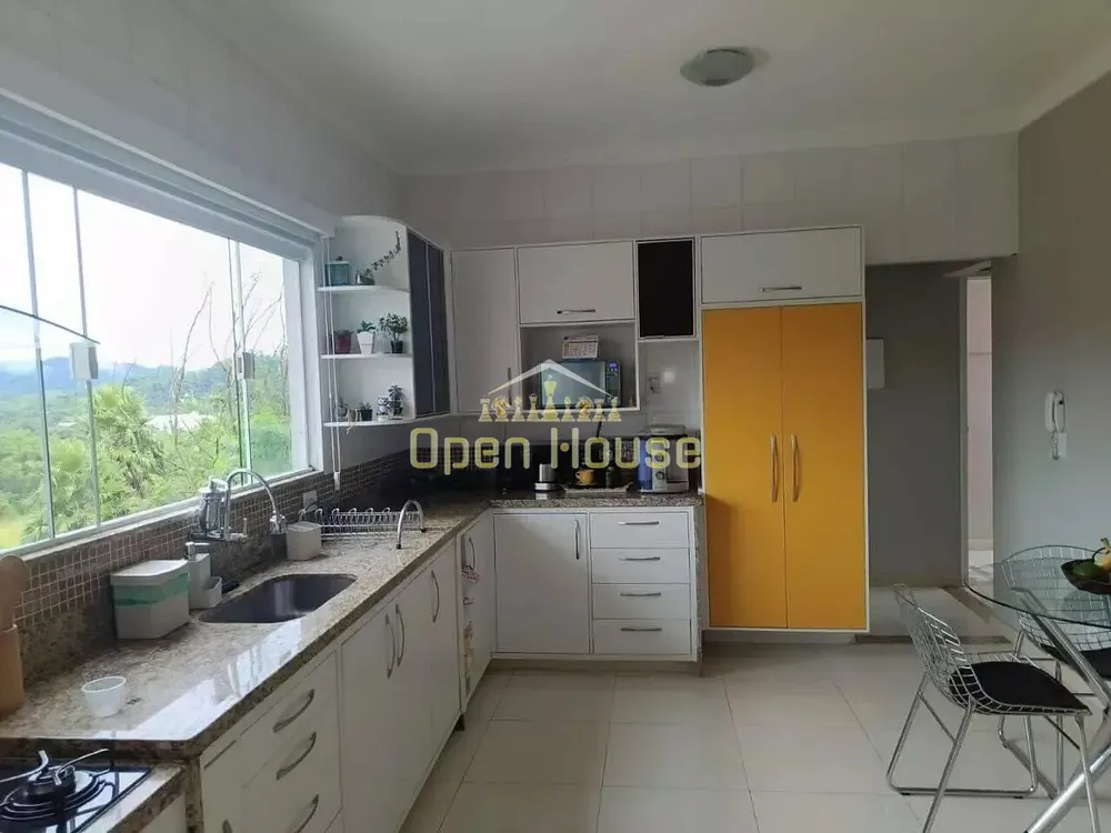 Casa, 3 quartos, 240 m² - Foto 10