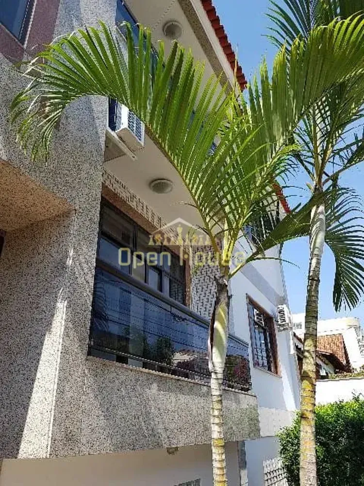 Apartamento, 3 quartos, 200 m² - Foto 1