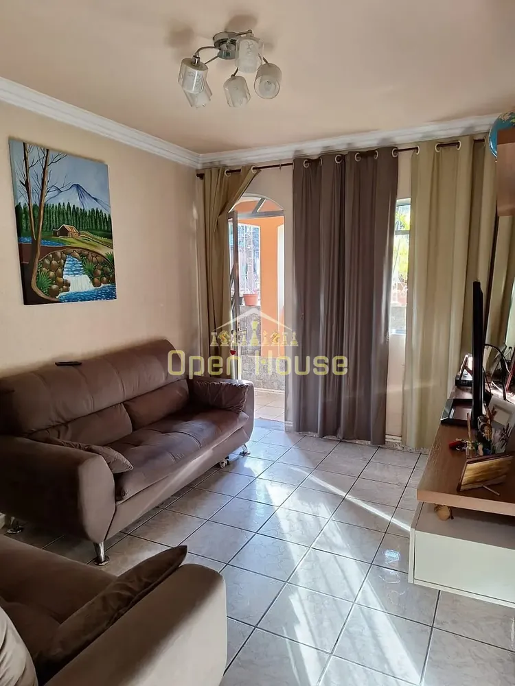 Casa, 3 quartos, 246 m² - Foto 2