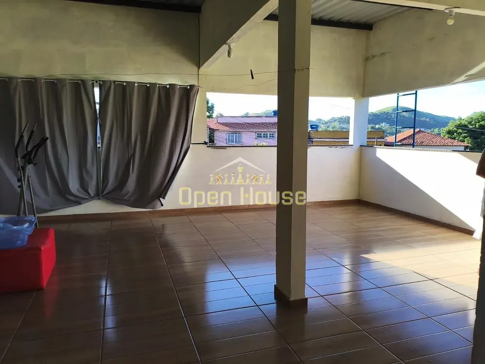 Casa, 3 quartos, 240 m² - Foto 1