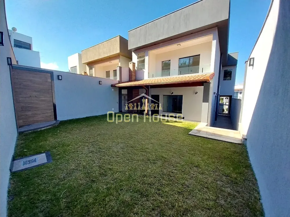Casa, 3 quartos, 307 m² - Foto 1