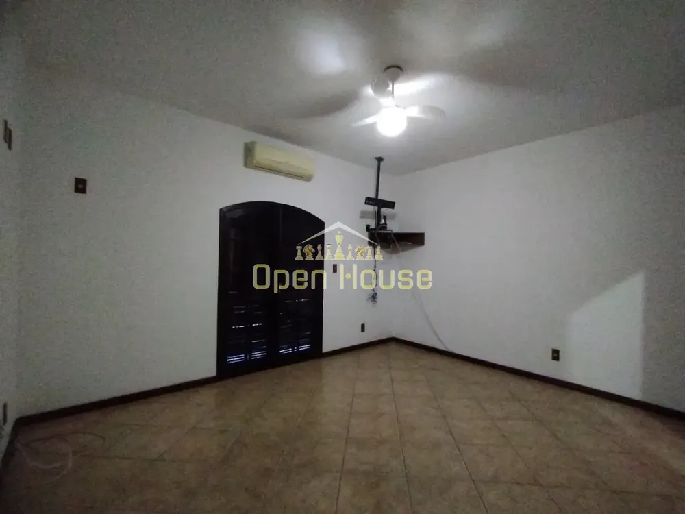 Casa, 4 quartos, 250 m² - Foto 12
