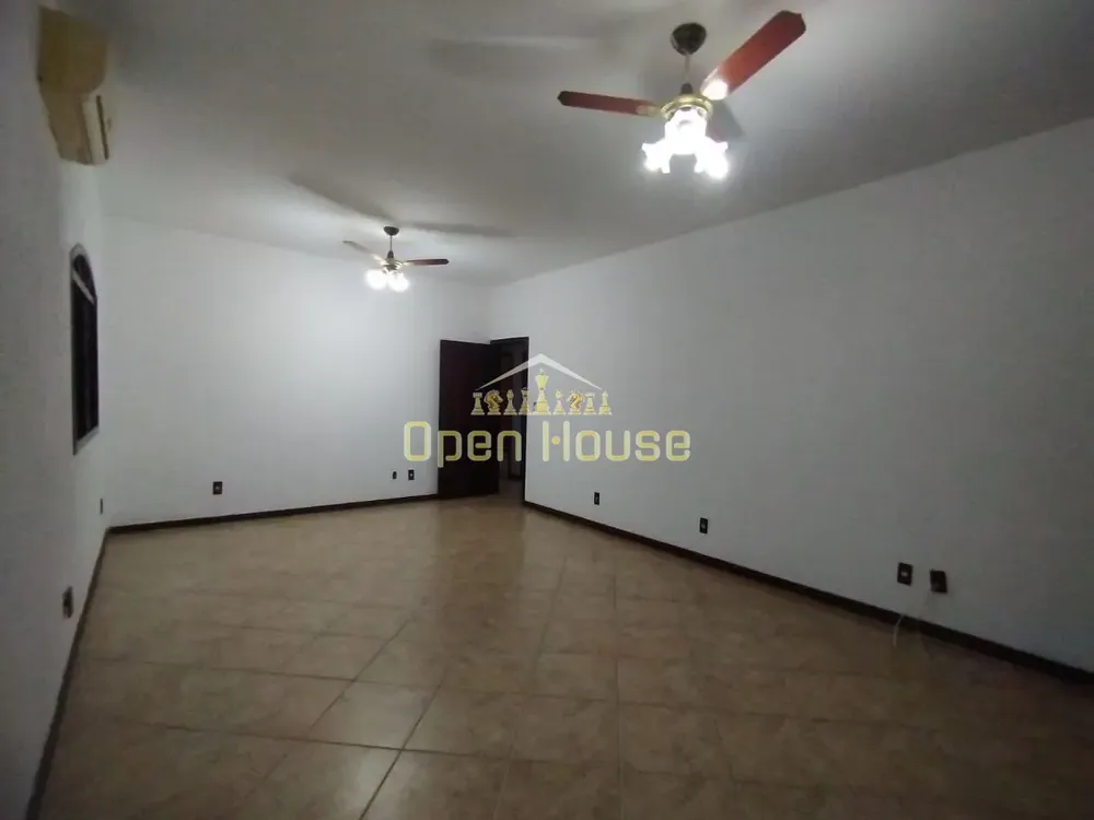Casa, 4 quartos, 250 m² - Foto 4
