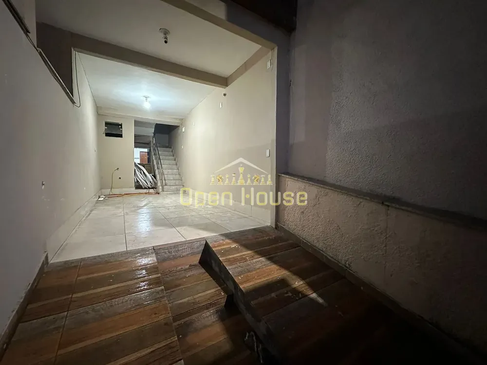Casa, 6 quartos, 148 m² - Foto 3