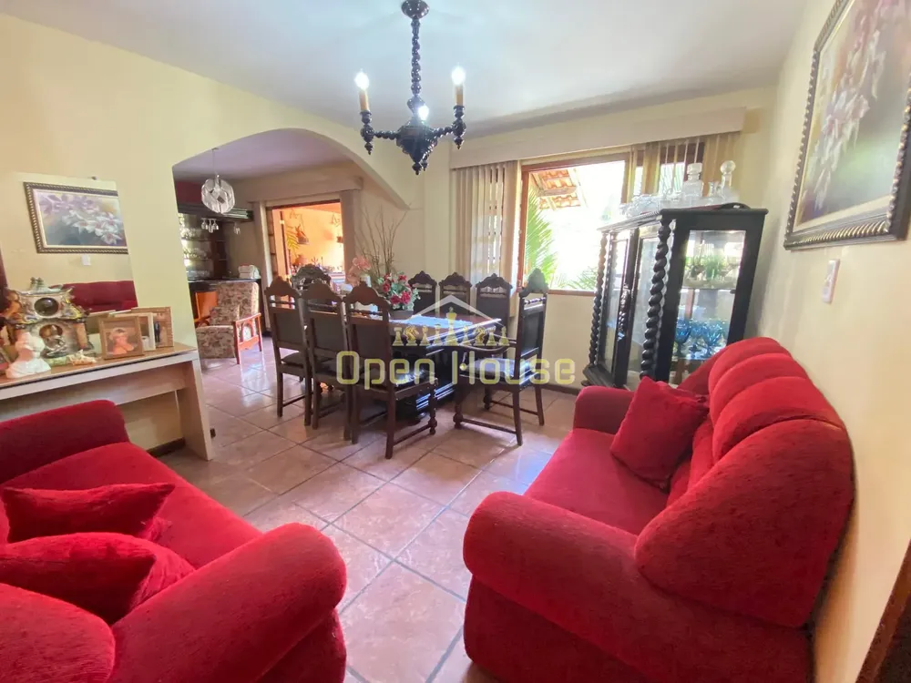 Casa, 3 quartos, 313 m² - Foto 1