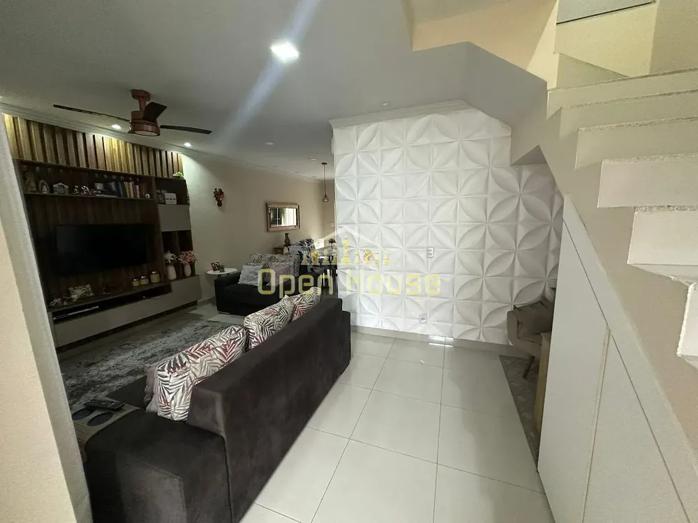 Casa, 3 quartos, 220 m² - Foto 2