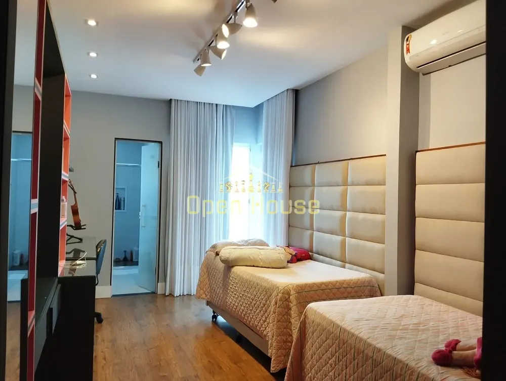 Casa, 4 quartos, 319 m² - Foto 26