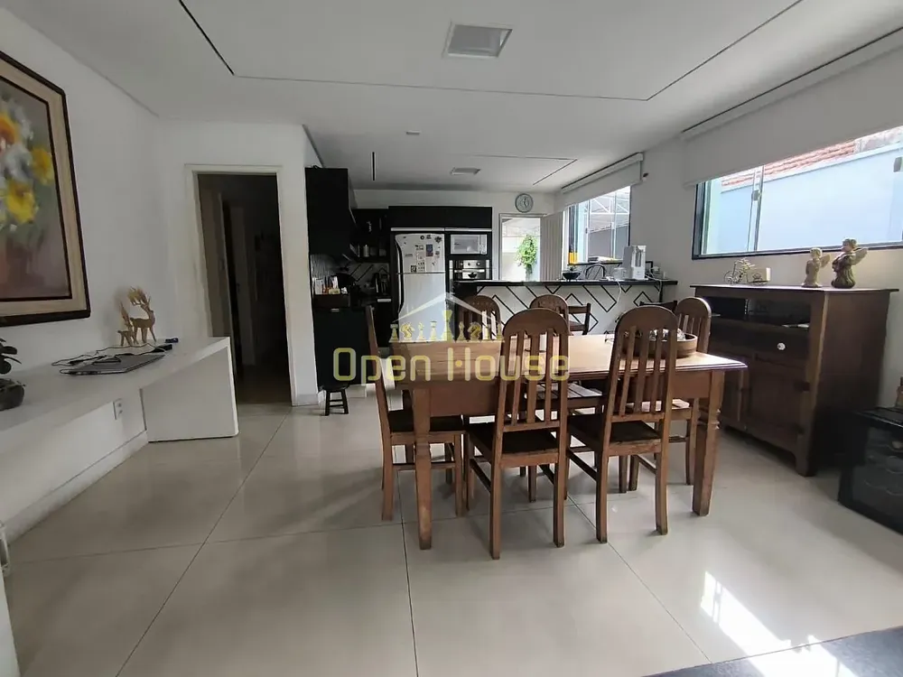 Casa, 3 quartos, 178 m² - Foto 3