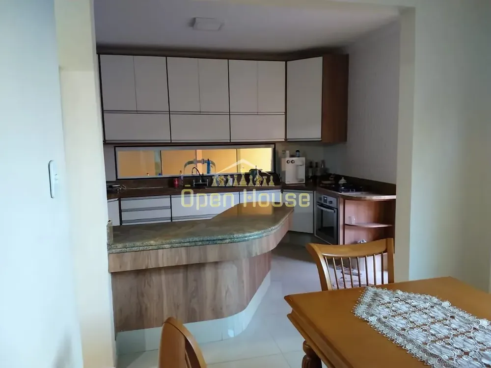 Casa, 5 quartos, 300 m² - Foto 9