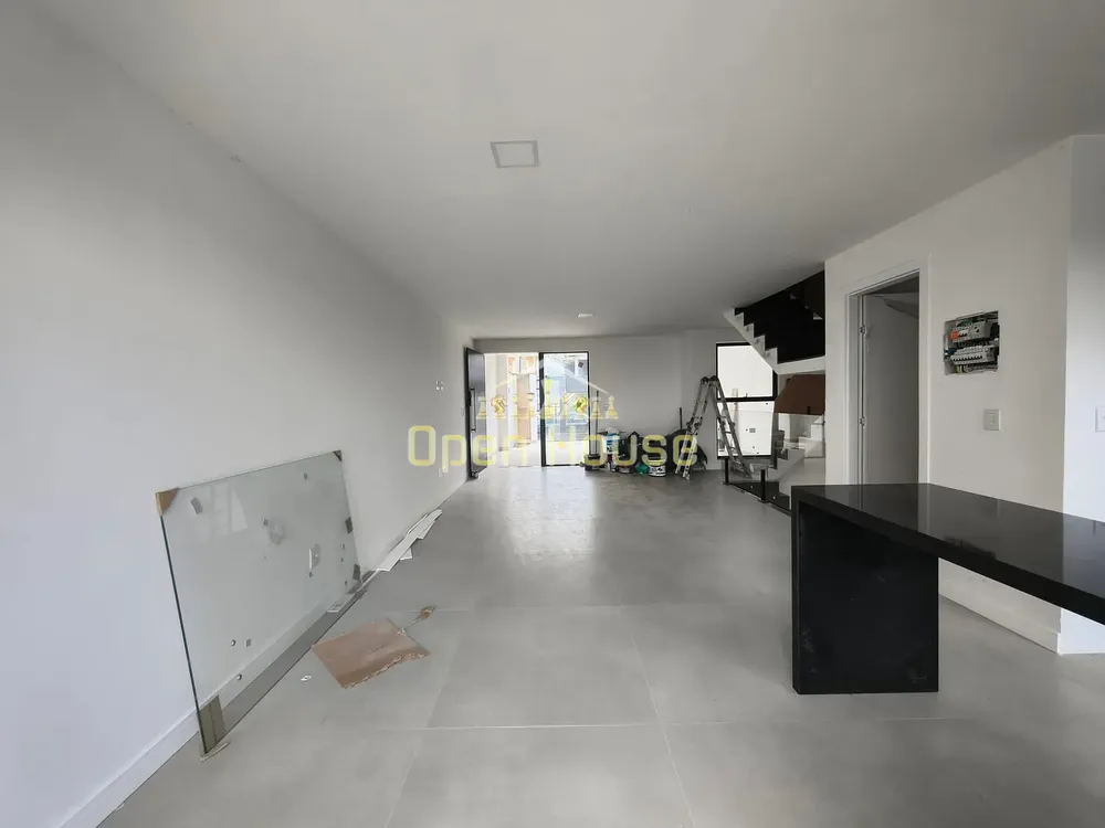 Casa, 3 quartos, 280 m² - Foto 2