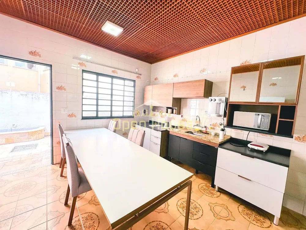 Casa, 3 quartos, 220 m² - Foto 16