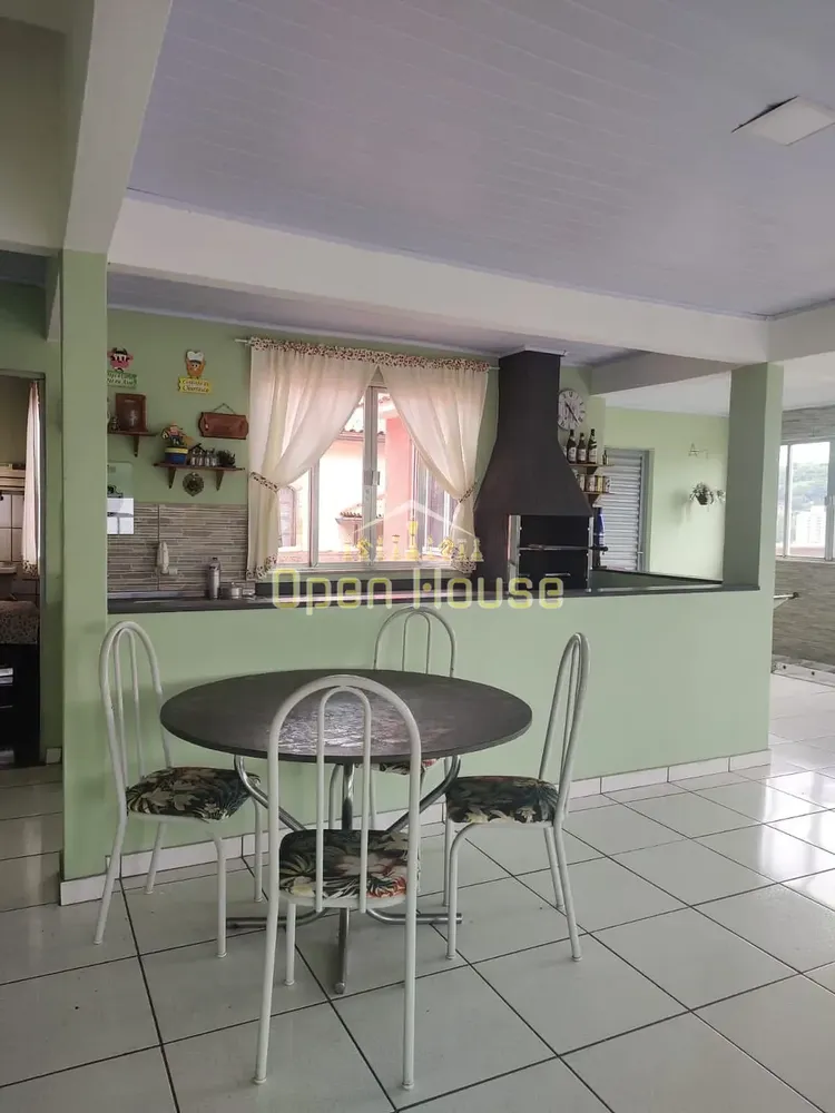 Apartamento, 3 quartos, 262 m² - Foto 1