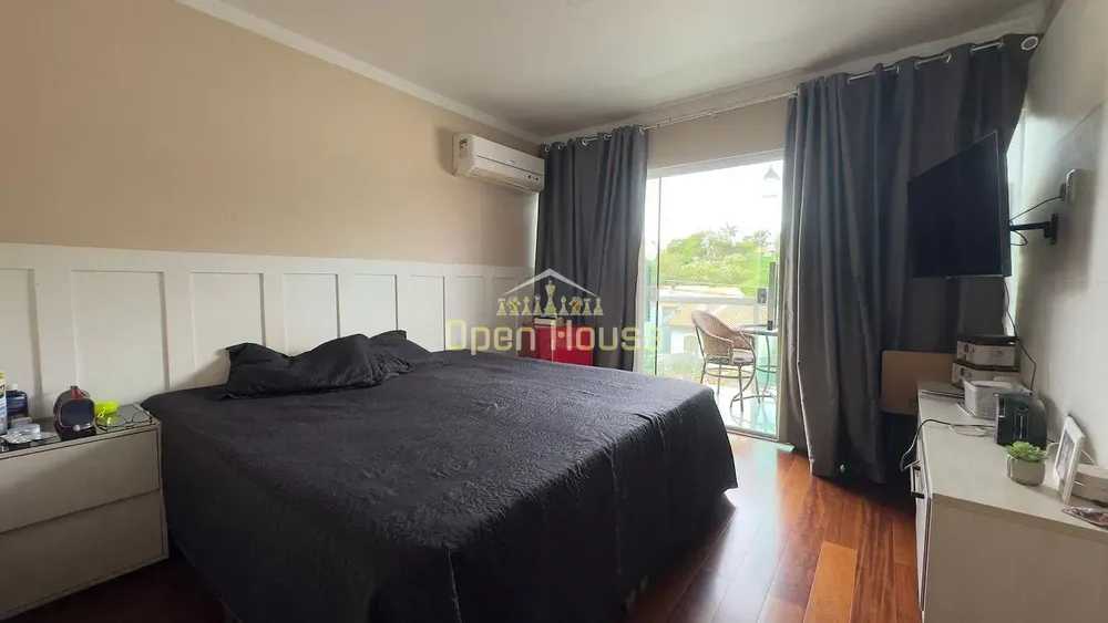 Casa, 3 quartos, 240 m² - Foto 9