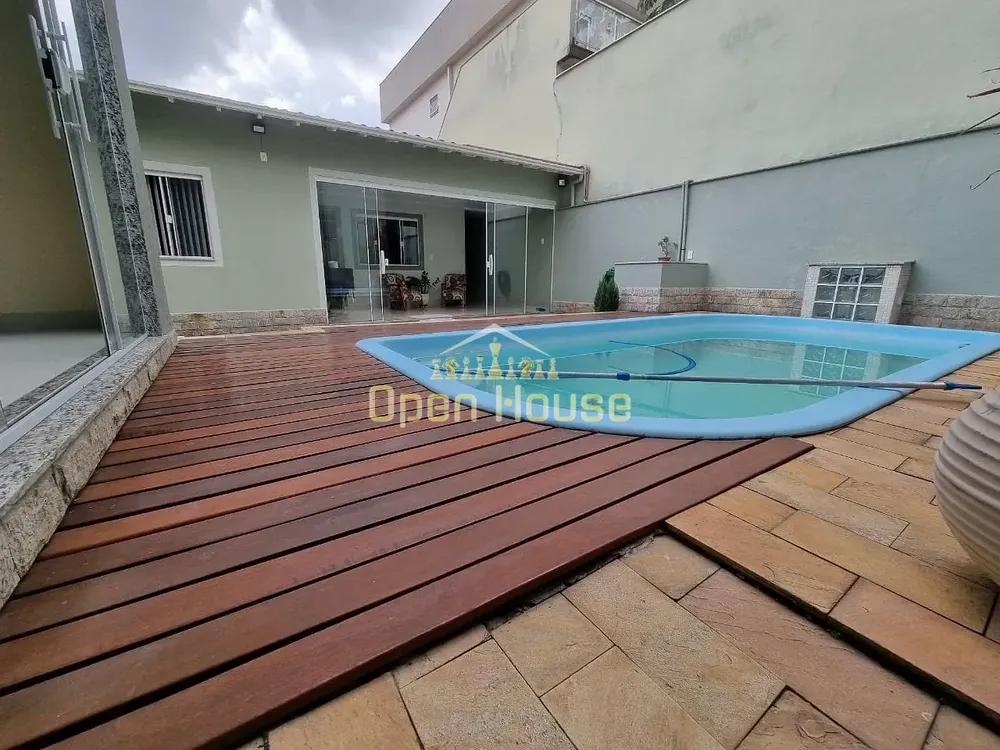 Casa, 3 quartos, 218 m² - Foto 37