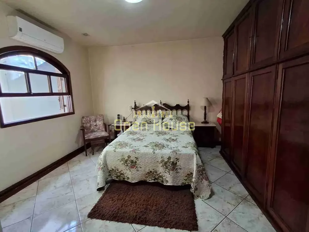 Casa, 4 quartos, 216 m² - Foto 3