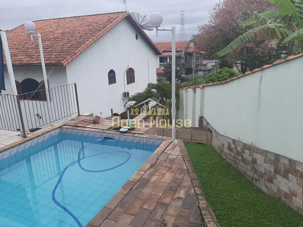 Casa, 4 quartos, 317 m² - Foto 2